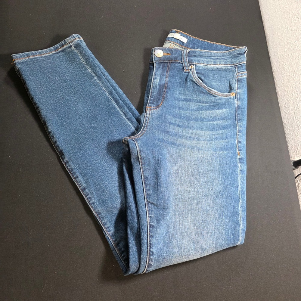 STS Blue Women Medium Wash Skinny Jeans Distressed Size 27 Mid Rise Denim*